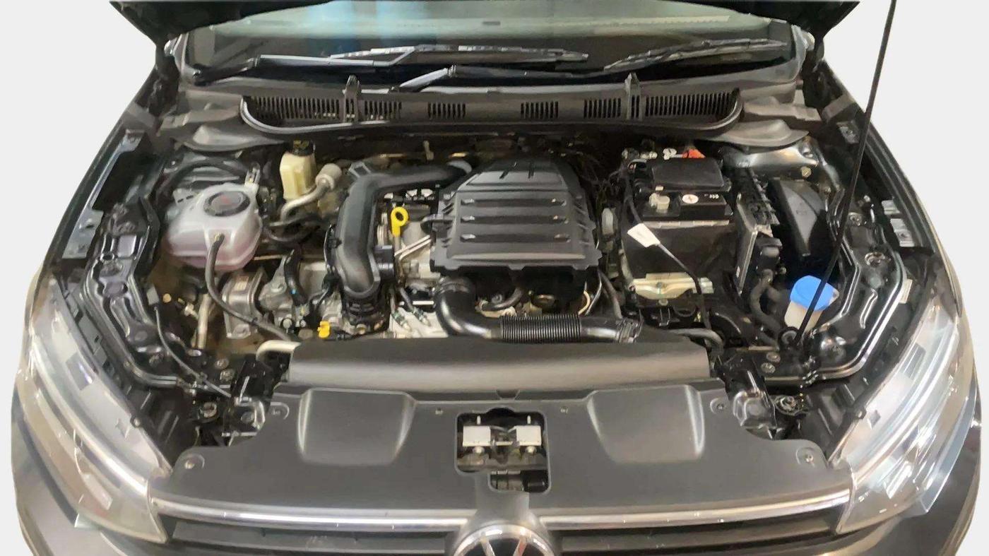 2022 Volkswagen VIRTUS COMFORTLINE TSI 1.0 MT, Petrol, Manual, 26,800 km, Open Bonet