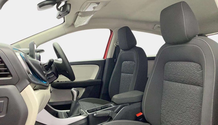 2022 Tata ALTROZ XZ PETROL, Petrol, Manual, 13,006 km, Right Side Front Door Cabin