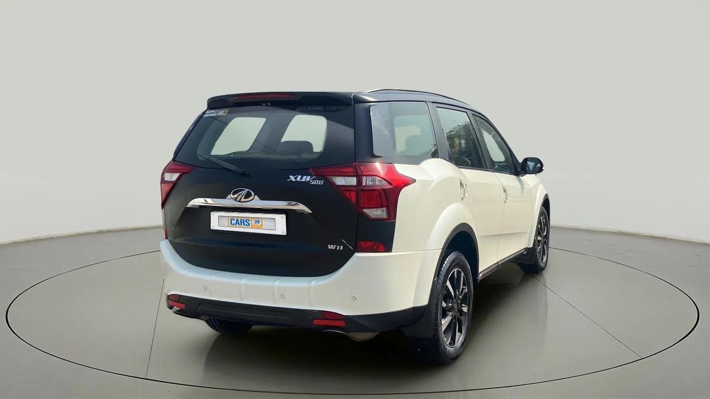 2019 Mahindra XUV500 W11(O), Diesel, Manual, 74,141 km, Right Back Diagonal
