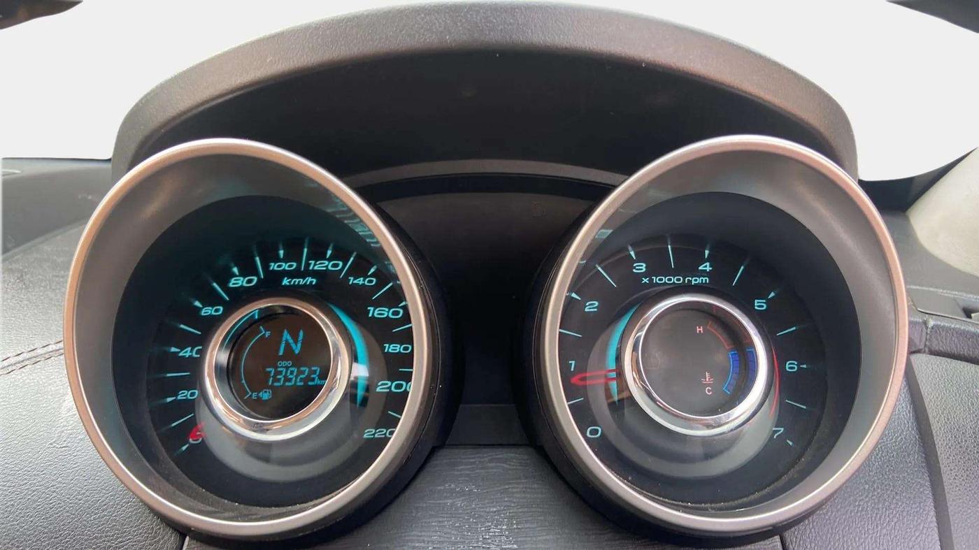 2019 Mahindra XUV500 W11(O), Diesel, Manual, 74,141 km, Odometer Image