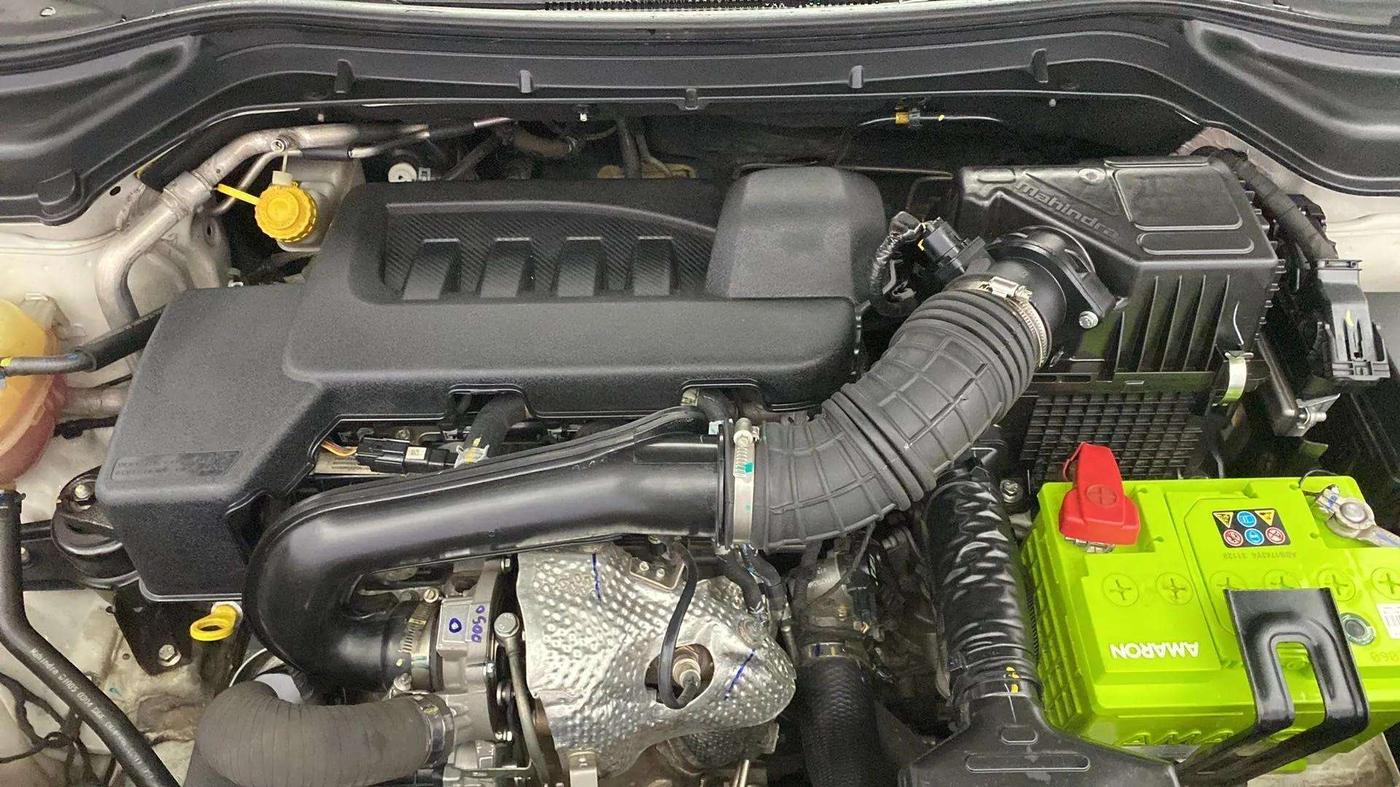 2022 Mahindra XUV300 W4 1.5 DIESEL, Diesel, Manual, 28,220 km, Open Bonet