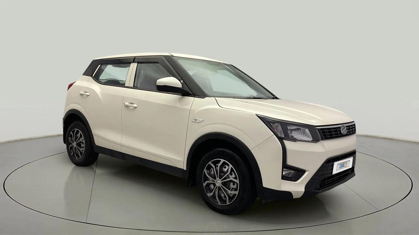 2022 Mahindra XUV300 W4 1.5 DIESEL, Diesel, Manual, 28,220 km, SRP