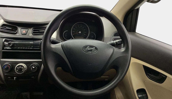 2014 Hyundai Eon 1.0 MAGNA +, Petrol, Manual, 77,659 km, Steering Wheel Close Up