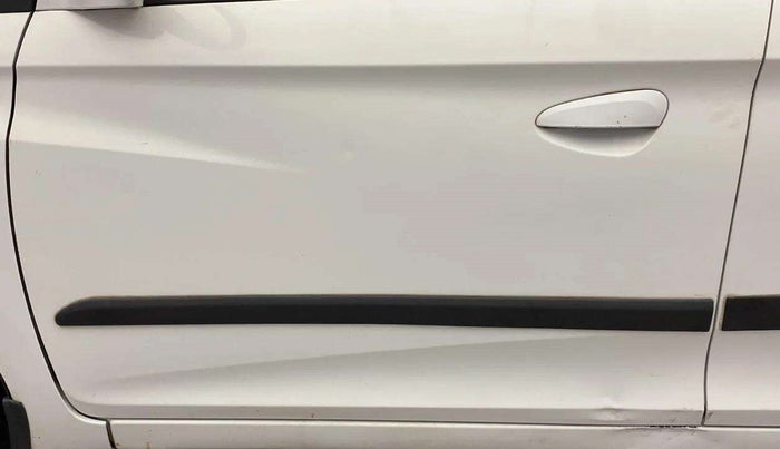 2014 Hyundai Eon 1.0 MAGNA +, Petrol, Manual, 77,659 km, Front passenger door - Slightly dented