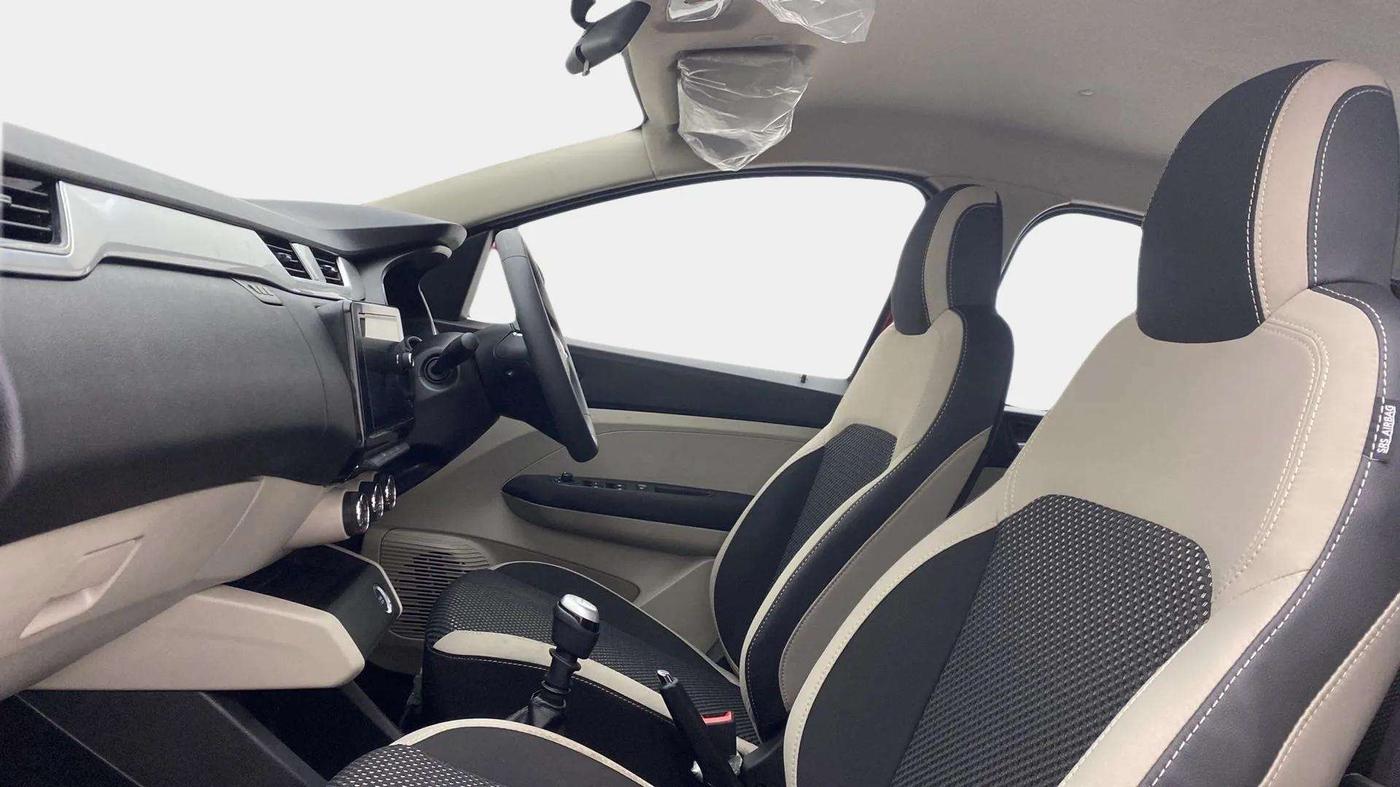 2021 Renault TRIBER RXZ, Petrol, Manual, 4,426 km, Right Side Front Door Cabin