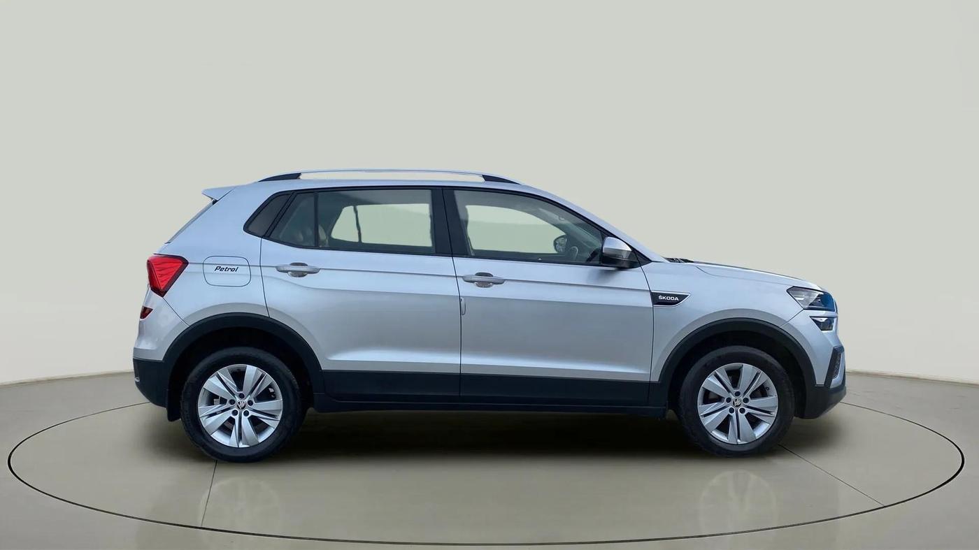 2022 Skoda KUSHAQ AMBITION 1.0L TSI MT, Petrol, Manual, 25,095 km, Right Side View