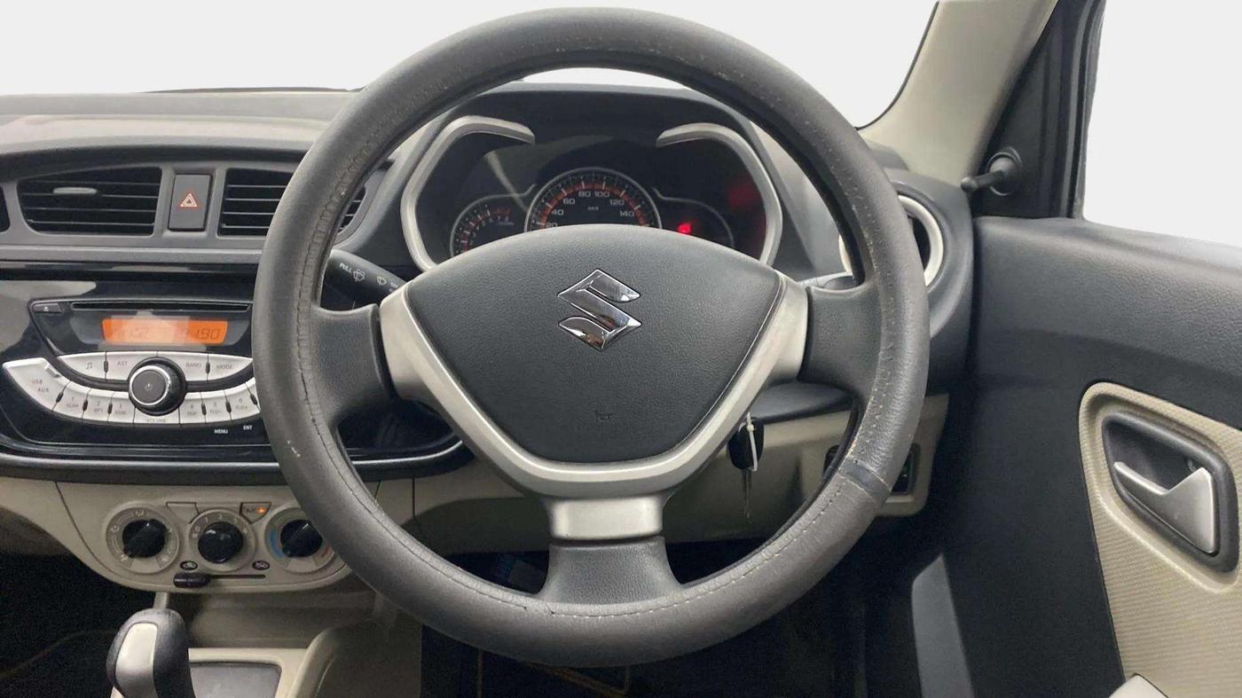 2016 Maruti Alto K10 VXI AMT, Petrol, Automatic, 52,931 km, Steering Wheel Close Up