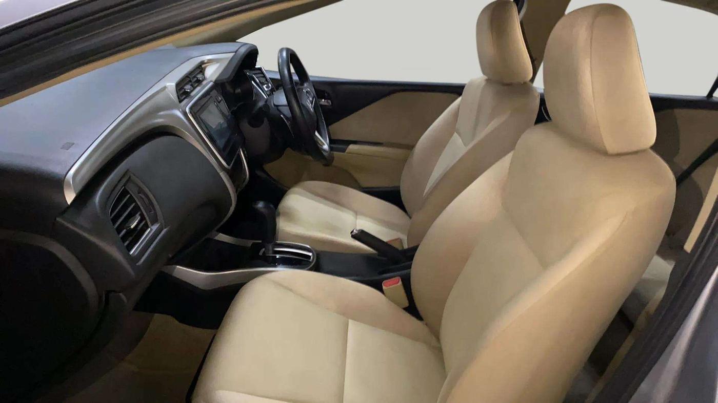 2020 Honda City 1.5L I-VTEC VX CVT, Petrol, Automatic, 40,094 km, Right Side Front Door Cabin