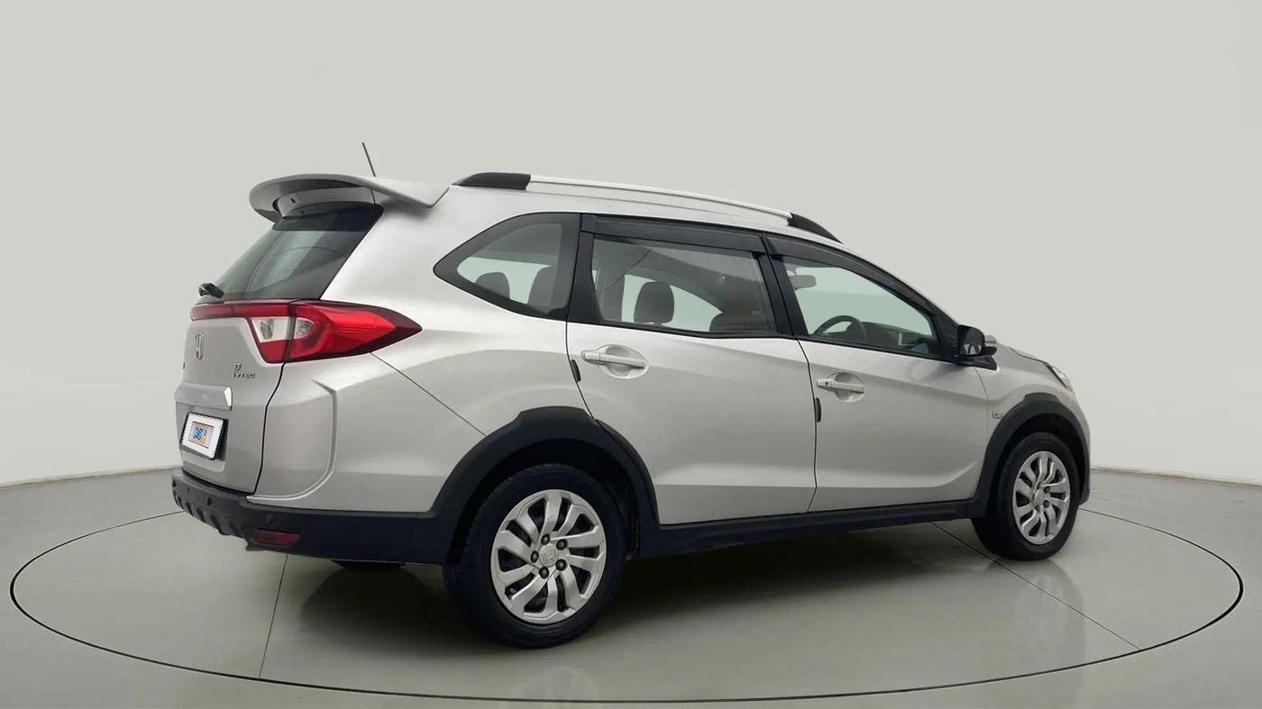 2018 Honda BR-V 1.5L I-VTEC S, Petrol, Manual, 57,427 km, Right Back Diagonal