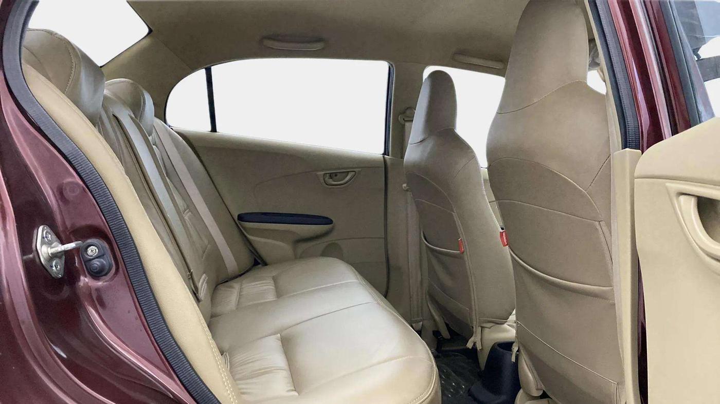 2017 Honda Amaze 1.2L I-VTEC S, Petrol, Manual, 49,516 km, Right Side Rear Door Cabin