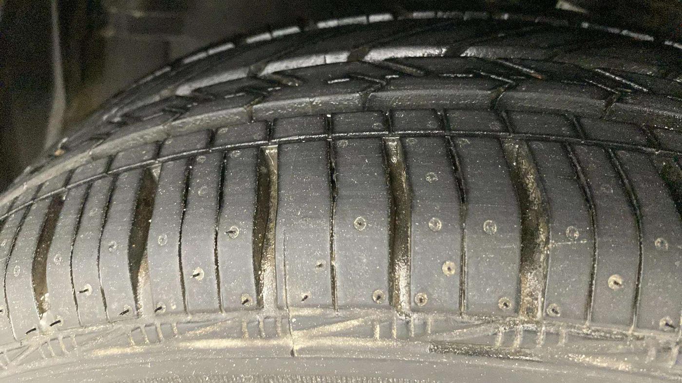 2017 Honda Amaze 1.2L I-VTEC S, Petrol, Manual, 49,516 km, Left Front Tyre Tread