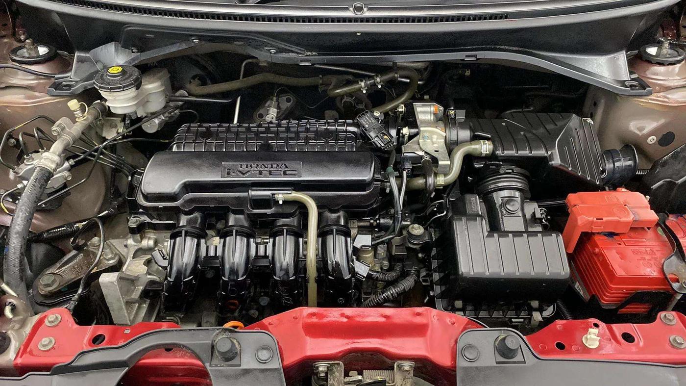 2017 Honda Amaze 1.2L I-VTEC S, Petrol, Manual, 49,516 km, Engine View