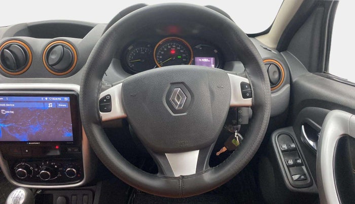 2015 Renault Duster 110 PS RXL DIESEL EXPLORE LE, Diesel, Manual, 41,522 km, Steering Wheel Close Up