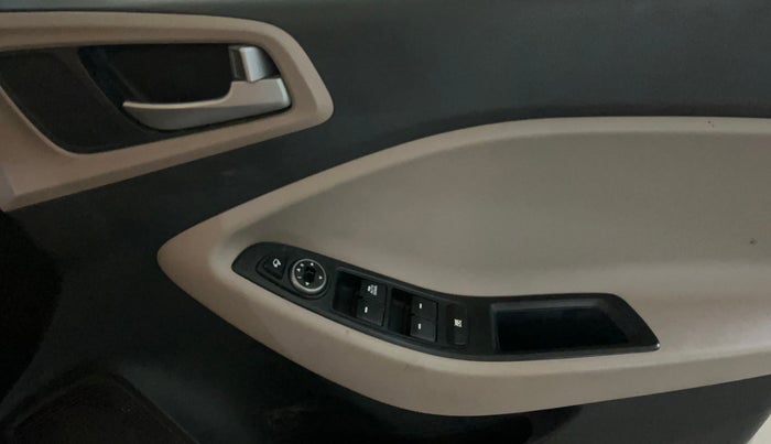 2019 Hyundai Elite i20 SPORTZ PLUS 1.2, Petrol, Manual, 48,428 km, Driver Side Door Panels Control