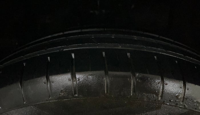 2019 Hyundai Elite i20 SPORTZ PLUS 1.2, Petrol, Manual, 48,428 km, Right Front Tyre Tread