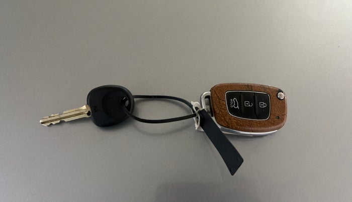 2019 Hyundai Elite i20 SPORTZ PLUS 1.2, Petrol, Manual, 48,428 km, Key Close Up