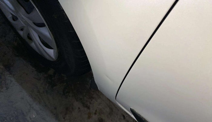 2019 Maruti Swift VXI, Petrol, Manual, 70,681 km, Left fender - Lining missing