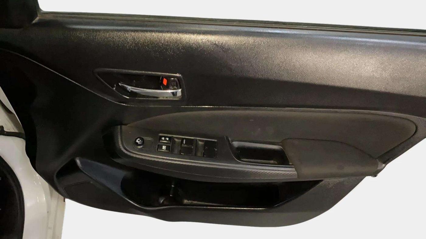2019 Maruti Swift VXI, Petrol, Manual, 70,868 km, Driver Side Door Panels Control