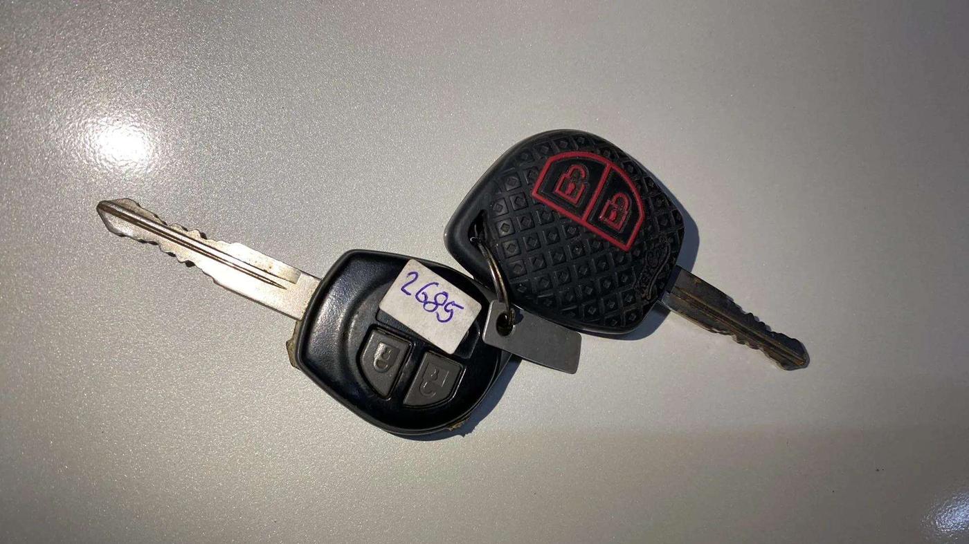 2019 Maruti Swift VXI, Petrol, Manual, 70,868 km, Key Close Up