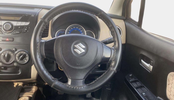 2018 Maruti Wagon R 1.0 VXI, Petrol, Manual, 31,732 km, Steering Wheel Close Up