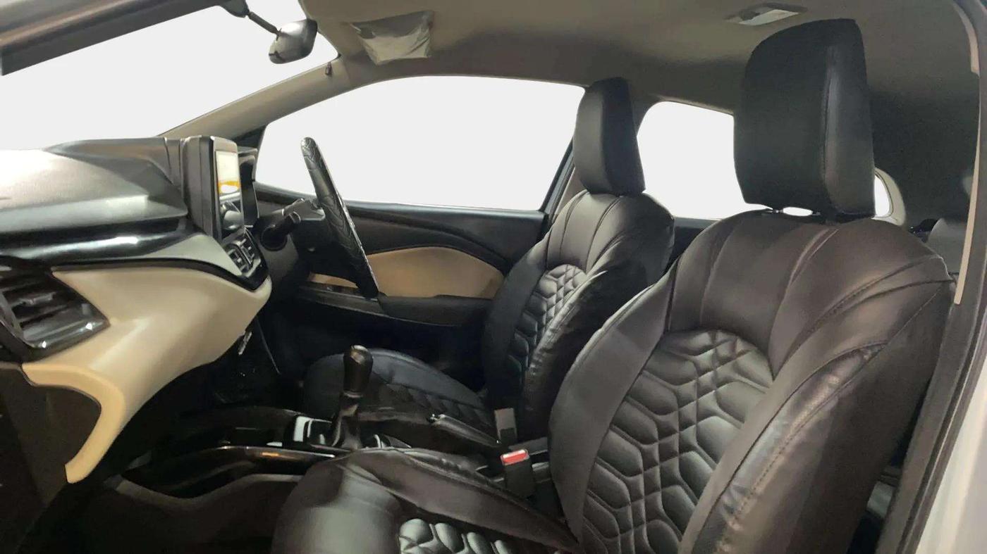 2022 Toyota Glanza E, Petrol, Manual, 43,813 km, Right Side Front Door Cabin