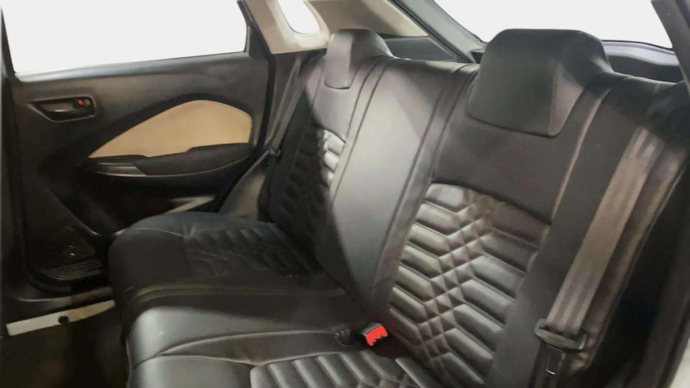 2022 Toyota Glanza E, Petrol, Manual, 43,813 km, Right Side Rear Door Cabin
