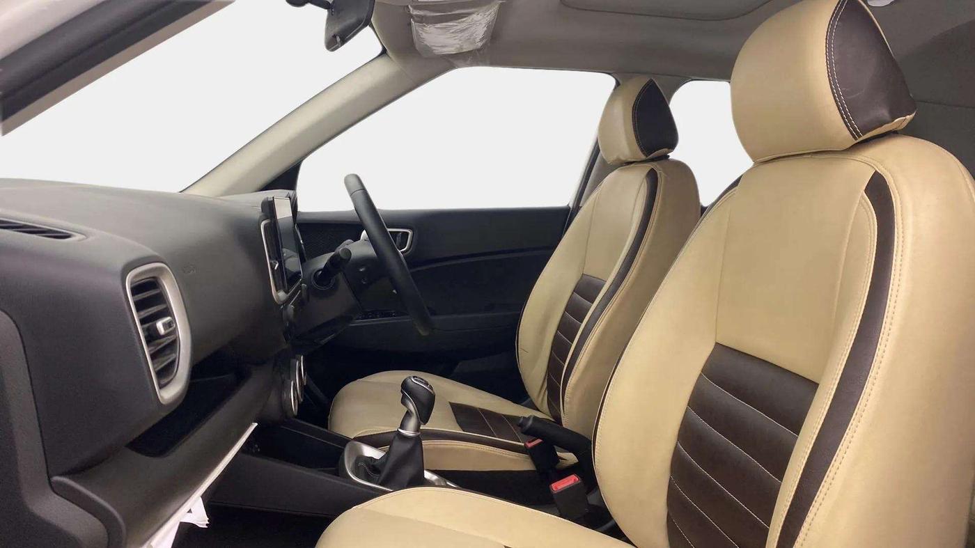2021 Hyundai VENUE SX 1.0 TURBO, Petrol, Manual, 53,601 km, Right Side Front Door Cabin