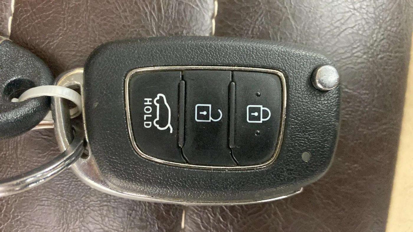 2021 Hyundai VENUE SX 1.0 TURBO, Petrol, Manual, 53,601 km, Key Close Up