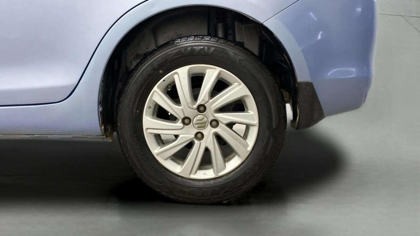 2015 Maruti Swift Dzire ZXI, Petrol, Manual, 4,831 km, Left Rear Wheel