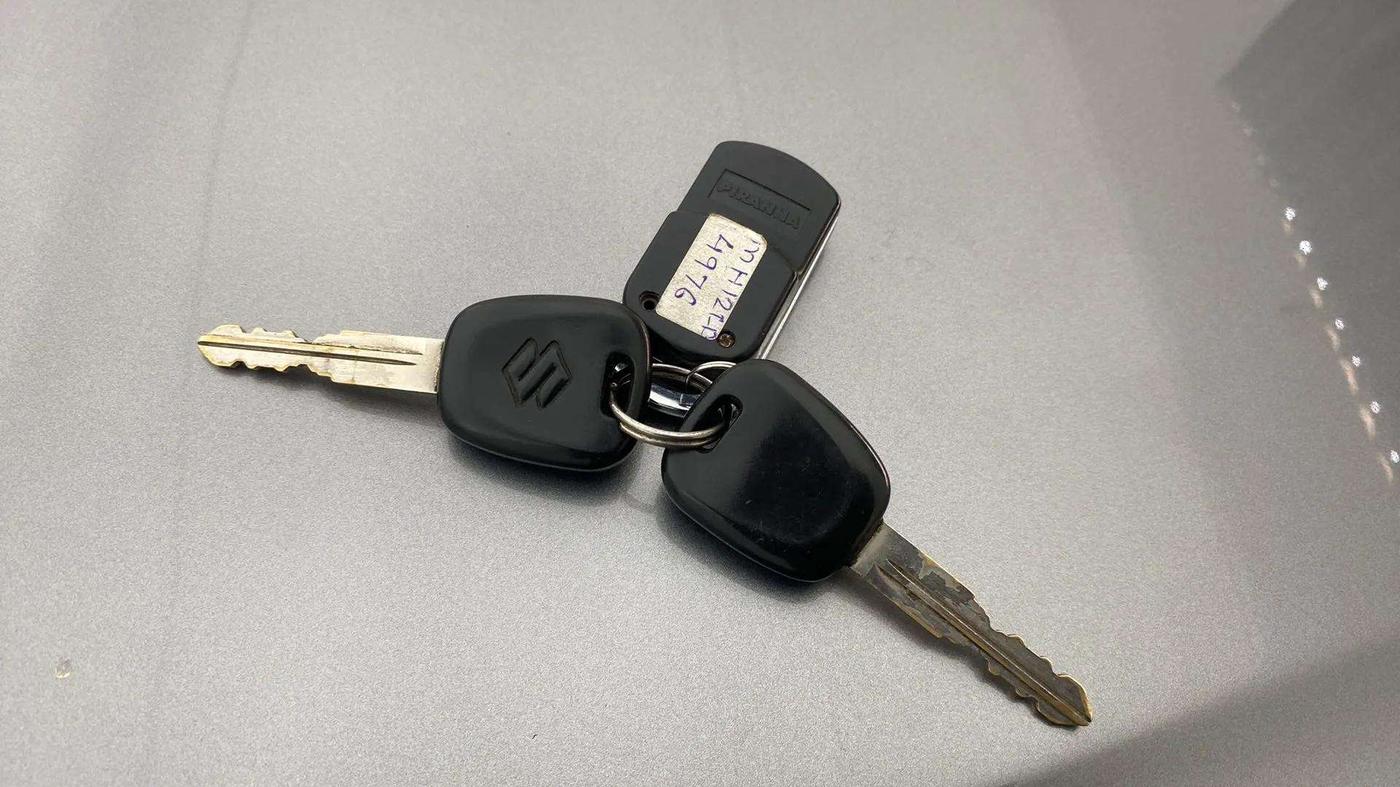 2014 Maruti Wagon R 1.0 LXI, Petrol, Manual, 32,735 km, Key Close Up