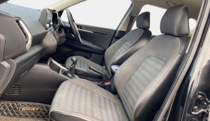 2022 KIA SONET HTK PLUS 1.2, Petrol, Manual, 20,781 km, Right Side Front Door Cabin