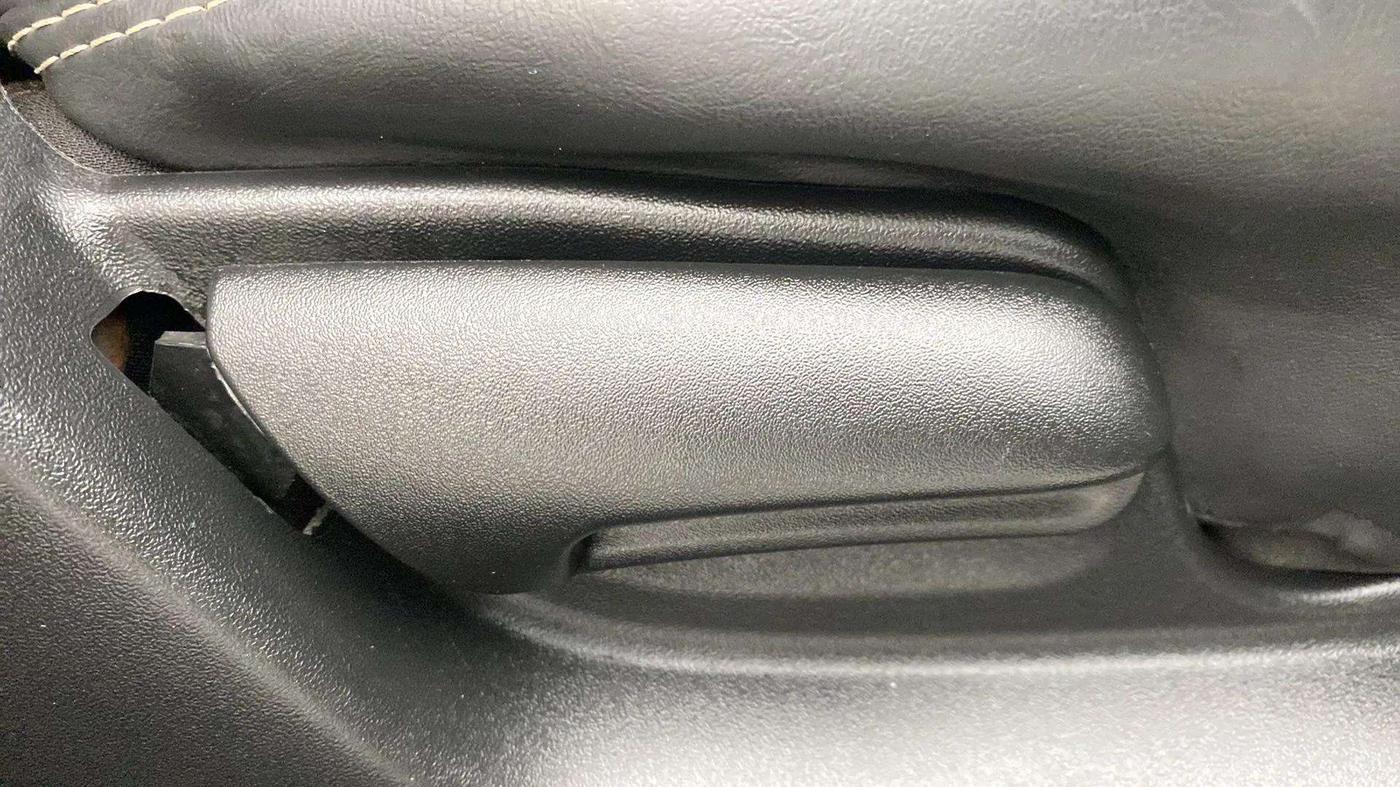 2017 Maruti Swift VXI O, Petrol, Manual, 55,867 km, Driver Side Adjustment Panel