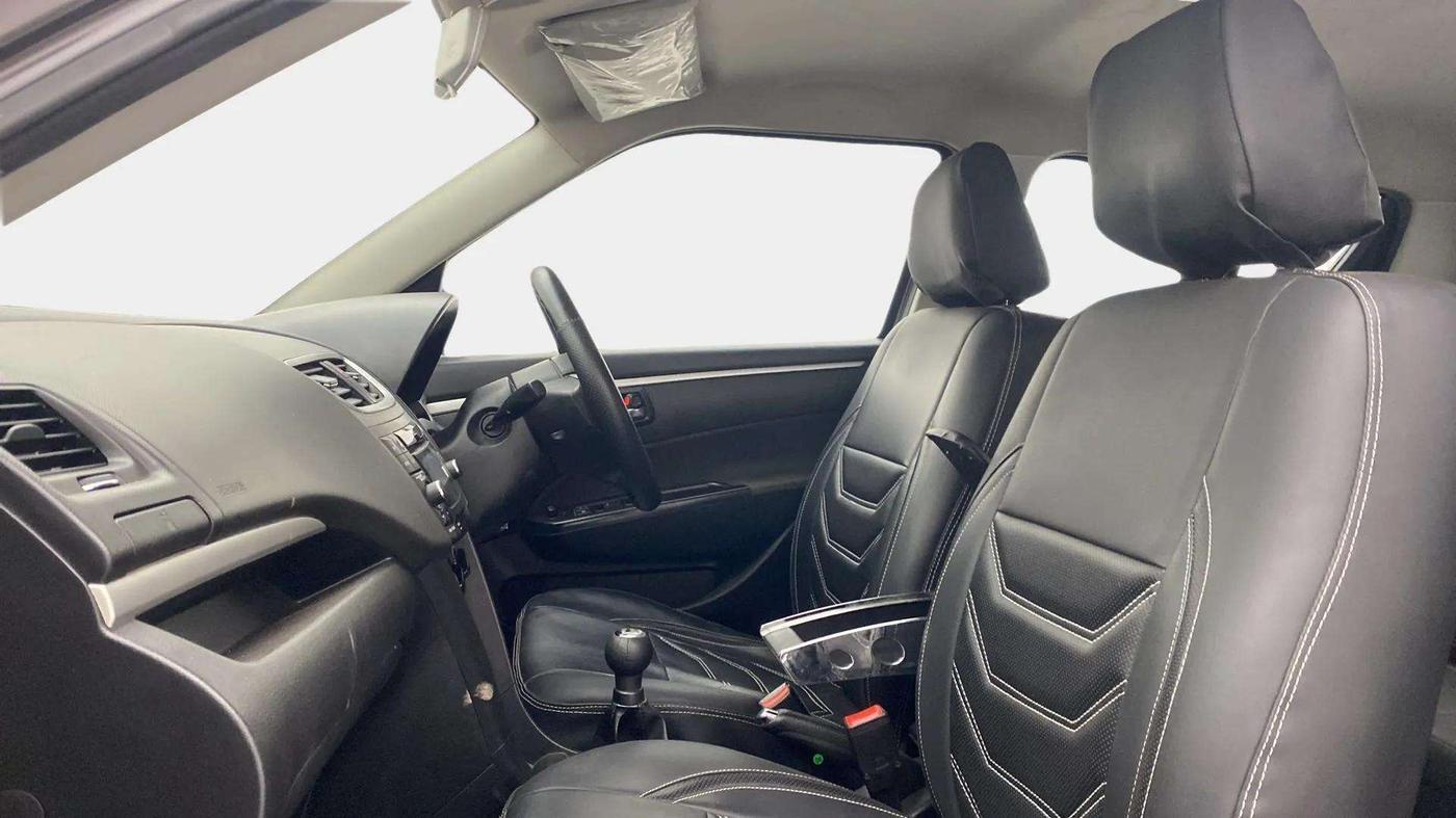 2017 Maruti Swift VXI O, Petrol, Manual, 55,867 km, Right Side Front Door Cabin