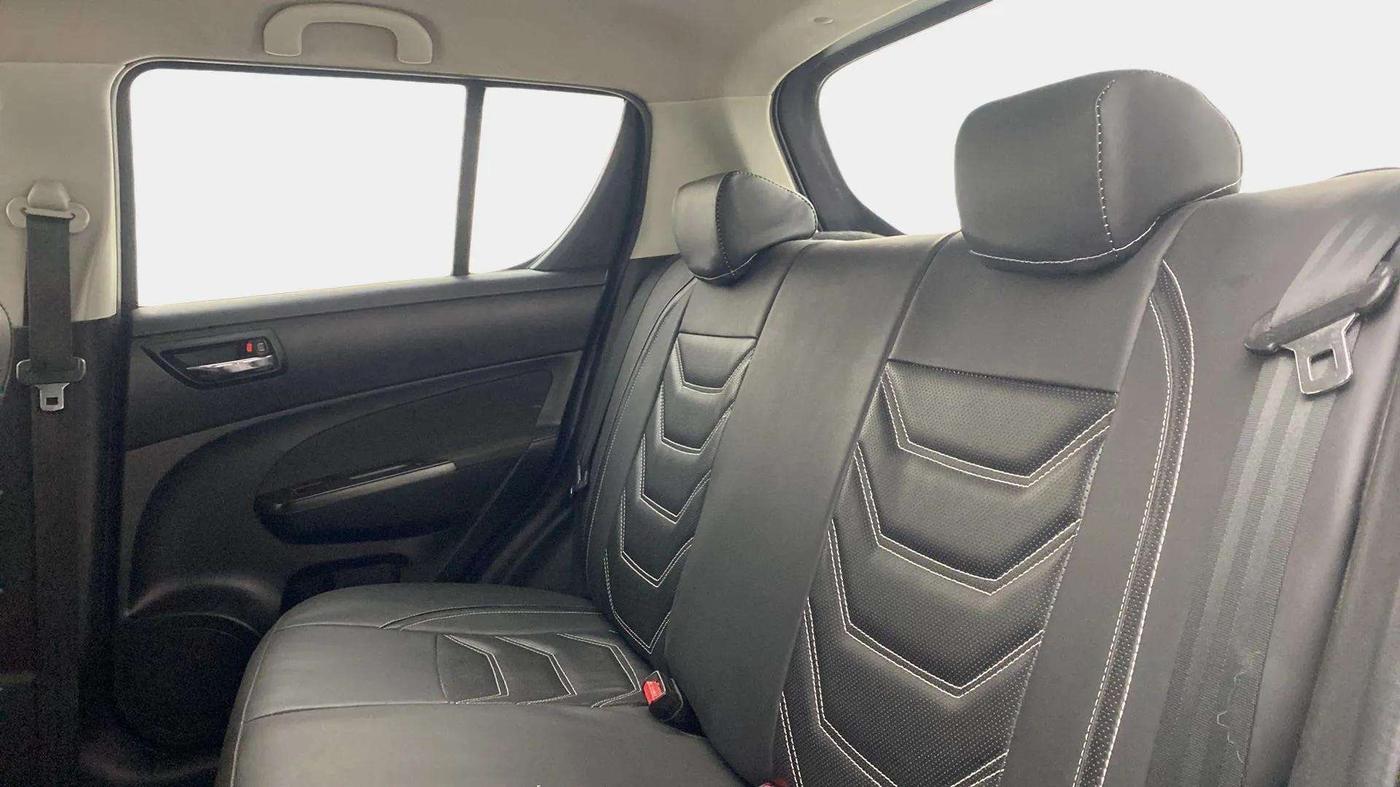 2017 Maruti Swift VXI O, Petrol, Manual, 55,867 km, Right Side Rear Door Cabin