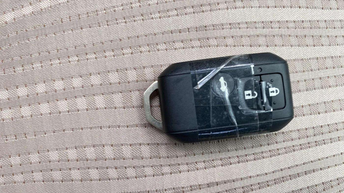 2023 Maruti Dzire ZXI Plus AMT, Petrol, Automatic, 39,394 km, Key Close Up