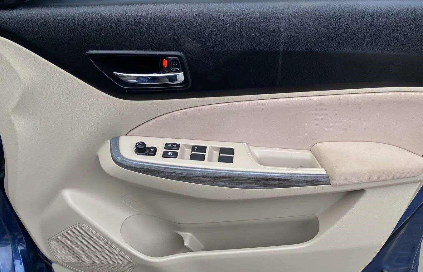 2023 Maruti Dzire ZXI Plus AMT, Petrol, Automatic, 39,394 km, Driver Side Door Panels Control