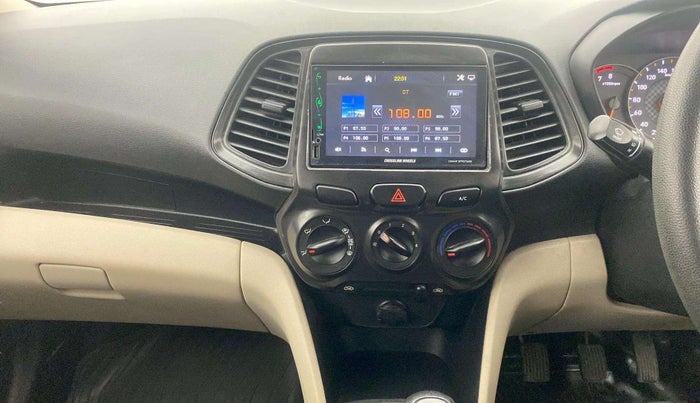 2018 Hyundai NEW SANTRO MAGNA CNG, CNG, Manual, 70,427 km, Infotainment system - Rear speakers missing / not working