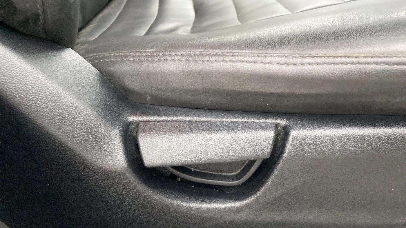 2018 Hyundai NEW SANTRO MAGNA CNG, CNG, Manual, 70,660 km, Driver Side Adjustment Panel