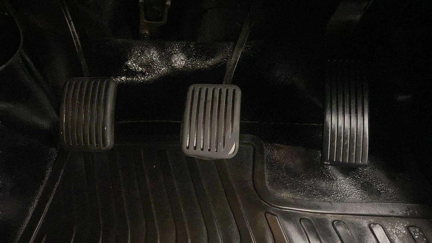 2018 Hyundai NEW SANTRO MAGNA CNG, CNG, Manual, 70,660 km, Pedals
