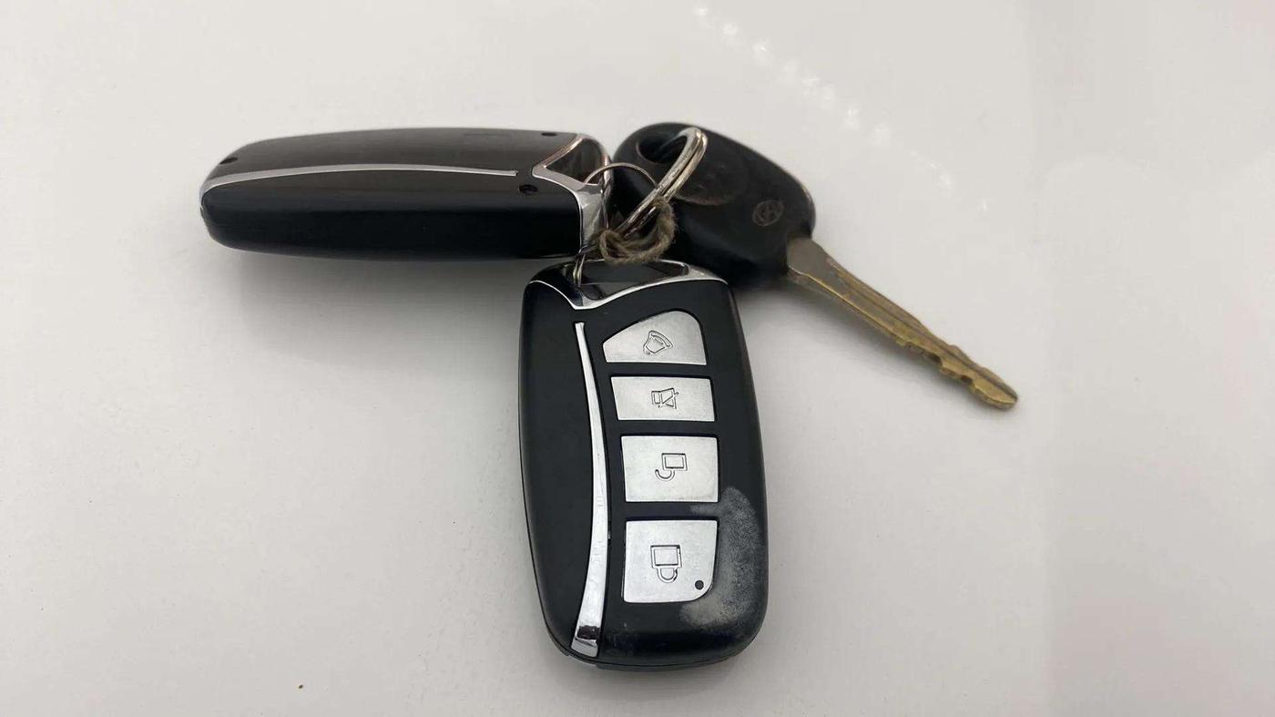 2018 Hyundai NEW SANTRO MAGNA CNG, CNG, Manual, 70,660 km, Key Close Up