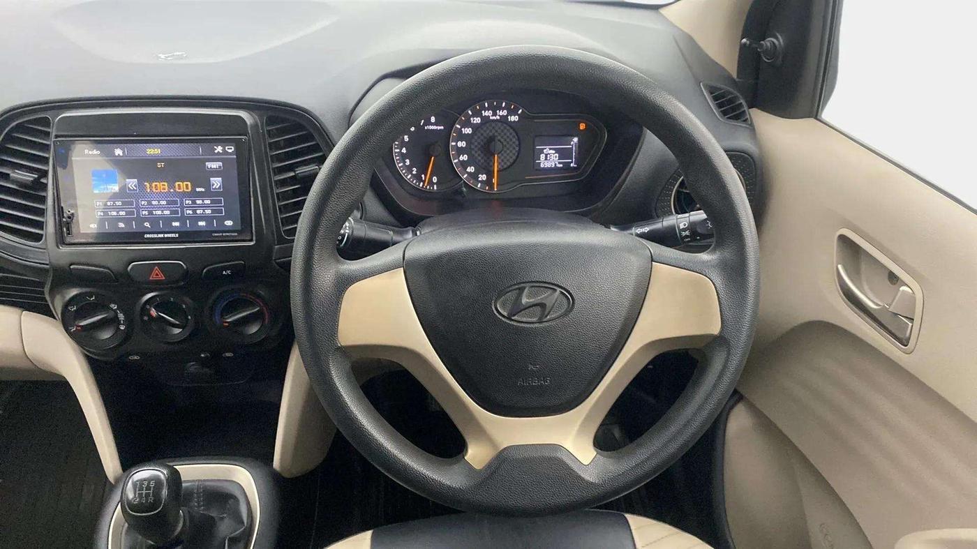 2018 Hyundai NEW SANTRO MAGNA CNG, CNG, Manual, 70,660 km, Steering Wheel Close Up