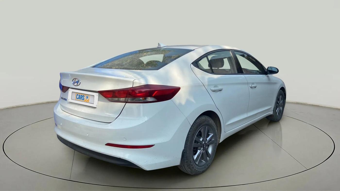 2018 Hyundai New Elantra 1.6 S MT DIESEL, Diesel, Manual, 1,16,143 km, Right Back Diagonal