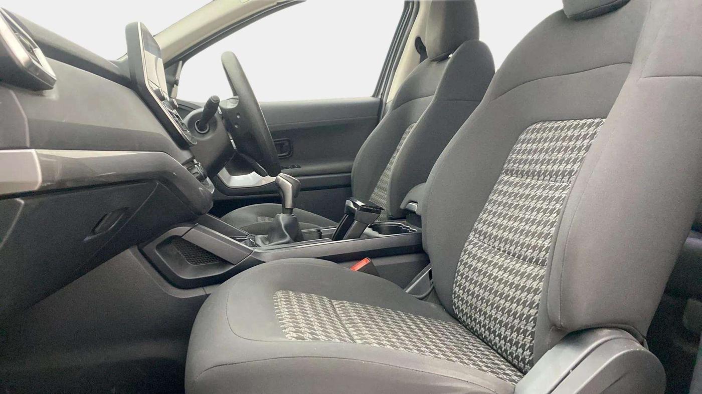 2020 Tata Harrier XM 2.0L KRYOTEC, Diesel, Manual, 34,438 km, Right Side Front Door Cabin
