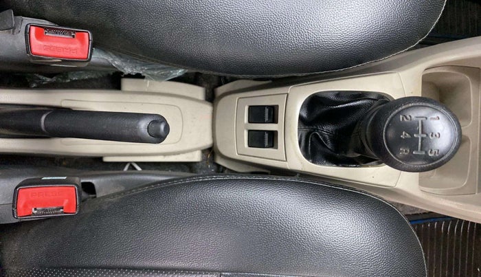 2019 Maruti Alto VXI, Petrol, Manual, 17,280 km, Gear Lever