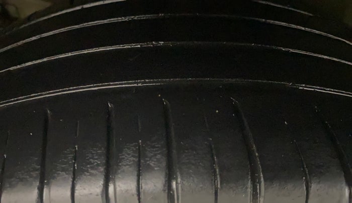 2021 Hyundai VENUE SX 1.0 (O) TURBO IMT, Petrol, Manual, 24,019 km, Right Rear Tyre Tread