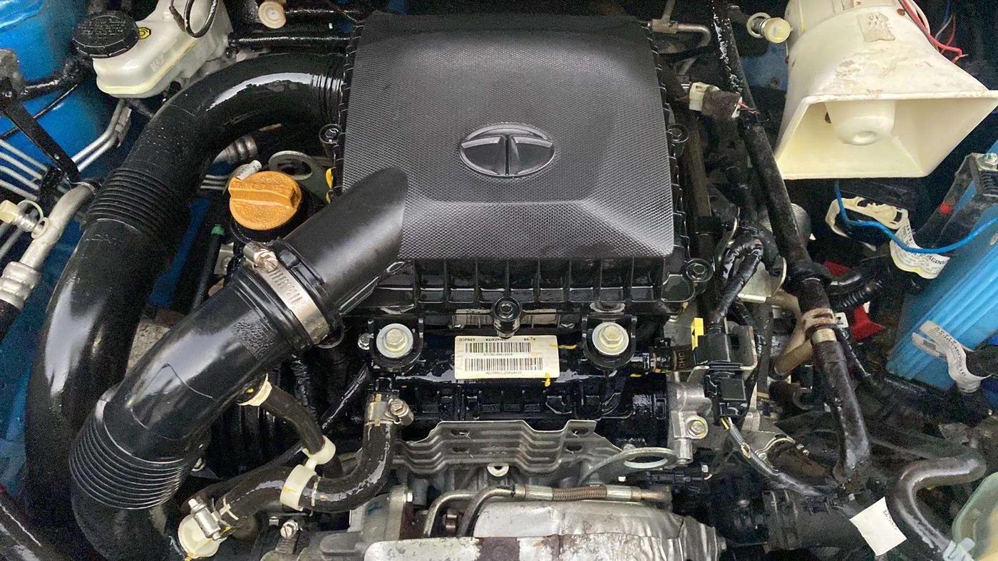 2020 Tata NEXON XE PETROL, Petrol, Manual, 40,370 km, Open Bonet