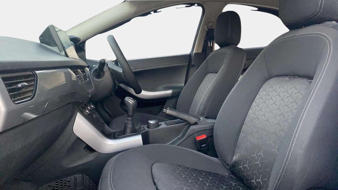 2020 Tata NEXON XE PETROL, Petrol, Manual, 40,370 km, Right Side Front Door Cabin