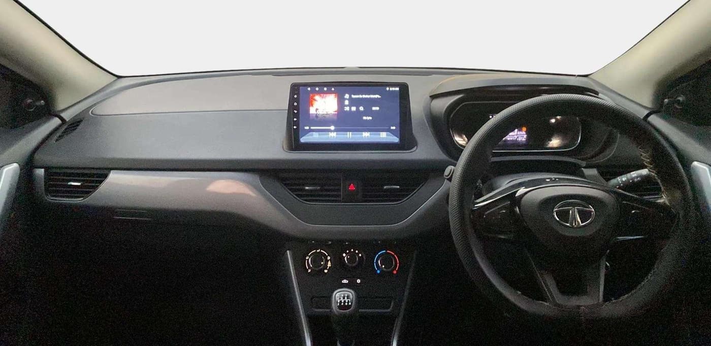 2020 Tata NEXON XE PETROL, Petrol, Manual, 40,370 km, Dashboard