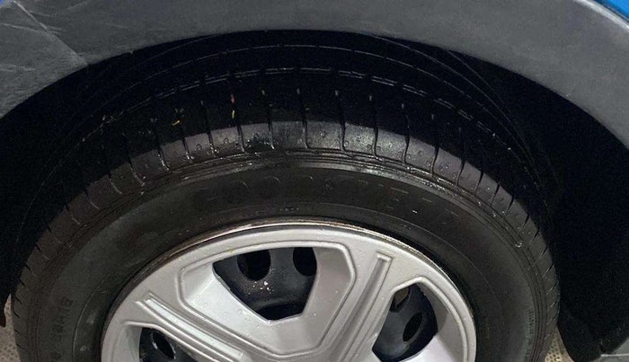 2020 Tata NEXON XE PETROL, Petrol, Manual, 40,339 km, Left front tyre - Minor Bulge < 0.5 inch (End to end measurement)