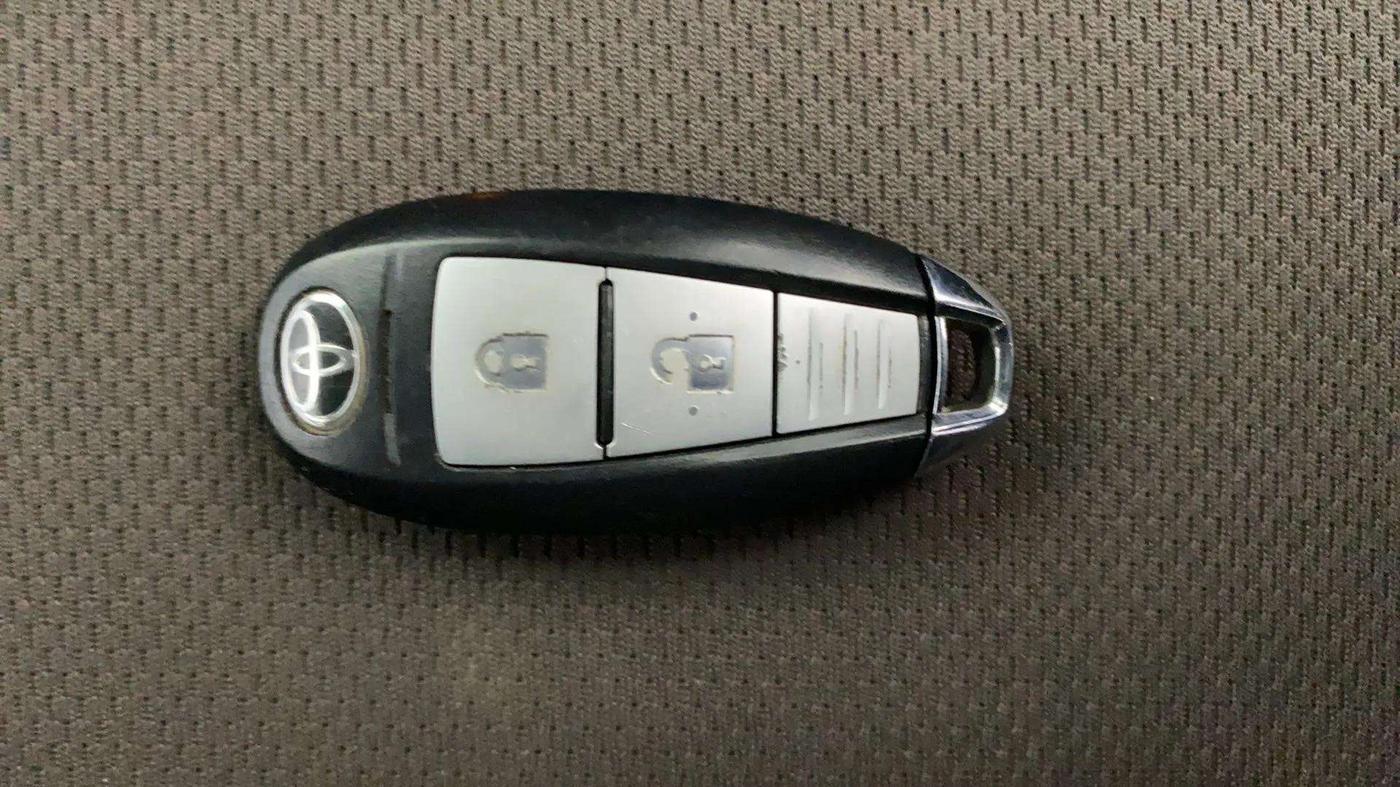 2020 Toyota URBAN CRUISER HIGH GRADE AT, Petrol, Automatic, 73,062 km, Key Close Up